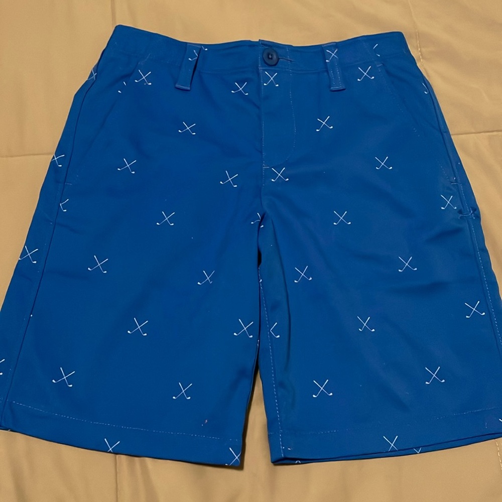 Boys Under Armour Golf Shorts Like New Size 10